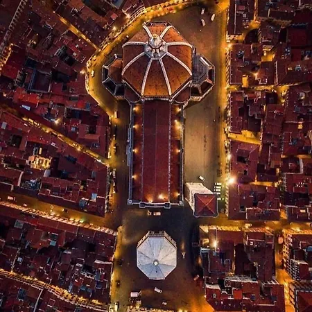 Cathedral לינה וארוחת בוקר פירנצה